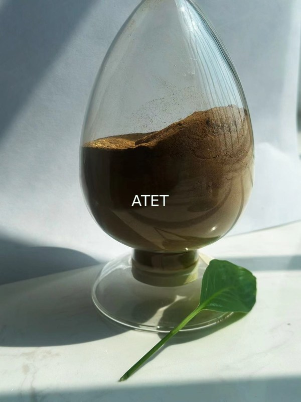 Wasserlösliches Lignosulfonat mit einem Feuchtigkeitsgehalt von max. 5% und einem pH-Wert von 4-6